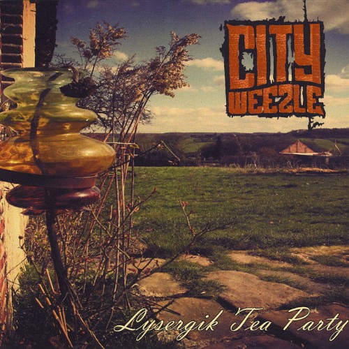 Lysergik Tea Party