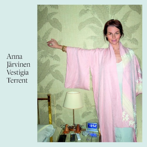 Vestigia Terrent