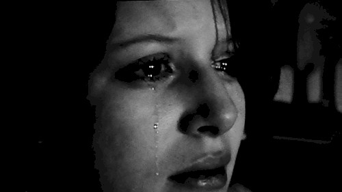 L' Âge Sombre ( She sees the End of the World... )
