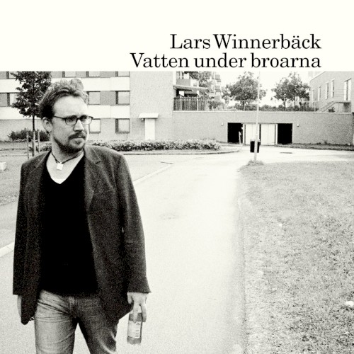 Vatten under broarna