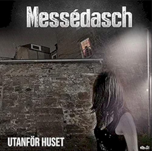 Utanför huset
