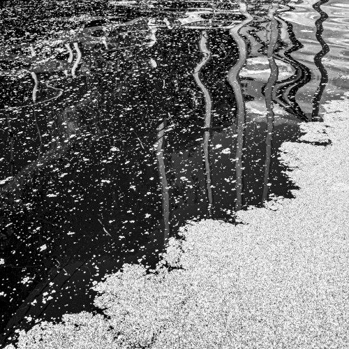 Thawing Gravity
