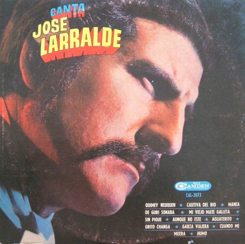 Canta José Larralde