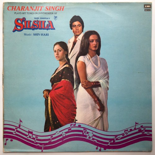 Charanjit Singh Plays Hit Tunes on Synthesizer of Silsila