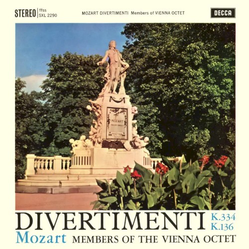 Divertimento, K. 334 / K. 136/125a