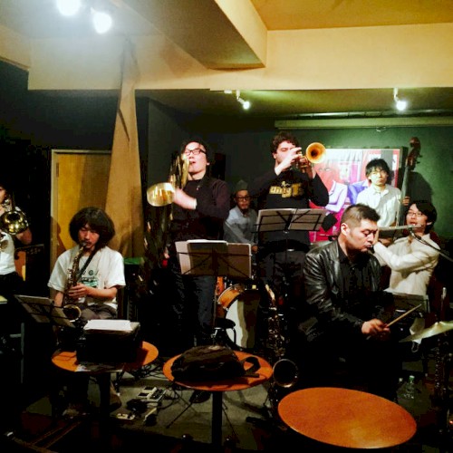 live @ knuttel house tokyo